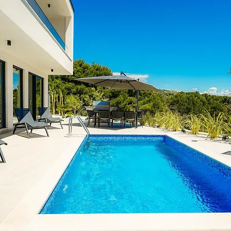 By Interhome Villa *